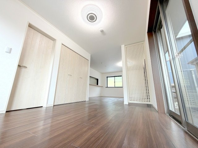 あきる野市下代継　中古戸建の居間・リビング