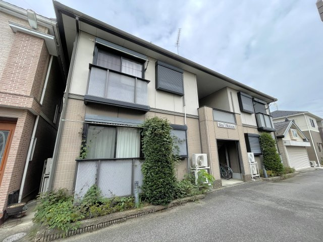 シャーメゾンオカムラの外観