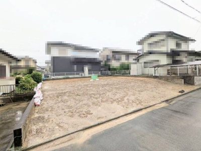 【外観】 | 緑ヶ丘２丁目　売土地 | 駐車もらくらく間口は約１３．５ｍ♪ぜひ現地でお確かめください！
