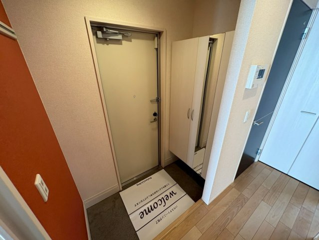 フルール　ポワールの玄関