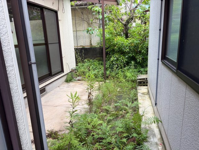 唐津市双水　続き和室　4LDKの庭