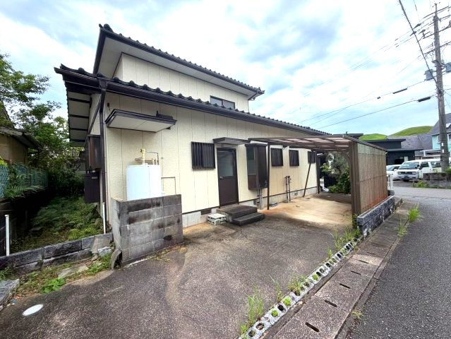 唐津市双水　続き和室　4LDK
