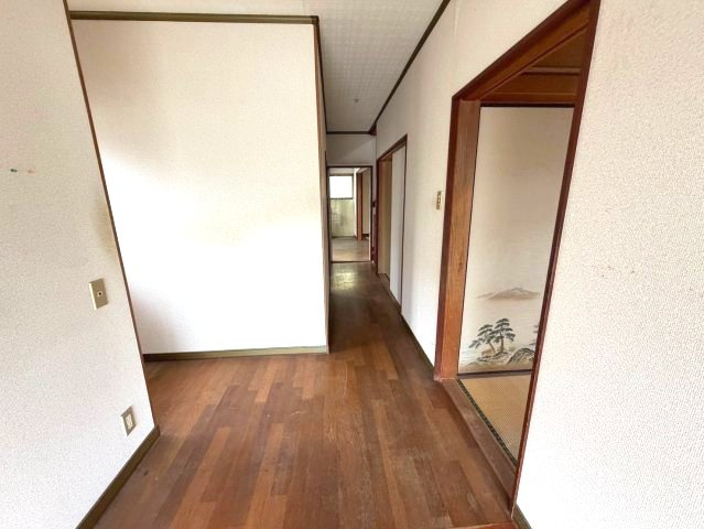 唐津市双水　続き和室　4LDKの内装