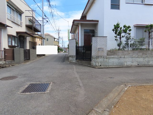 鶴ヶ島市上広谷売地の前面道路含む現地写真