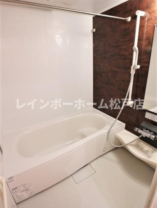 仲介手数料（賃料の1.10ヵ月）の50％OFF対象物件！の浴室|コンパクトで使いやすいお風呂です