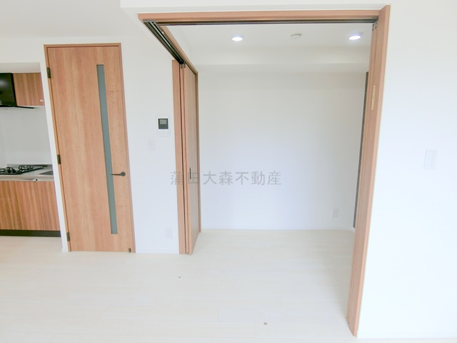 LUORE(ルオーレ千鳥町の居間・リビング