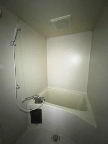 熱田マンションの浴室