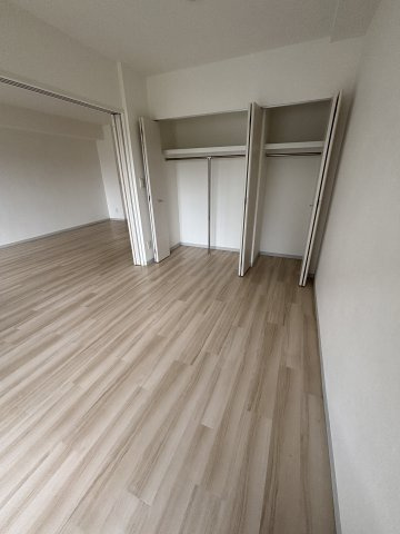 ｉｌ　ｆｉｏｒｅの洋室