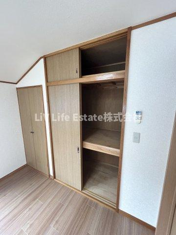 廻田町3丁目貸家