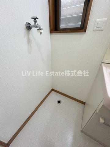 廻田町3丁目貸家