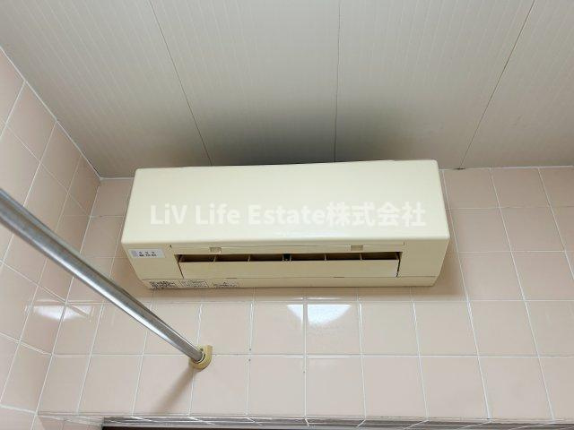 廻田町3丁目貸家