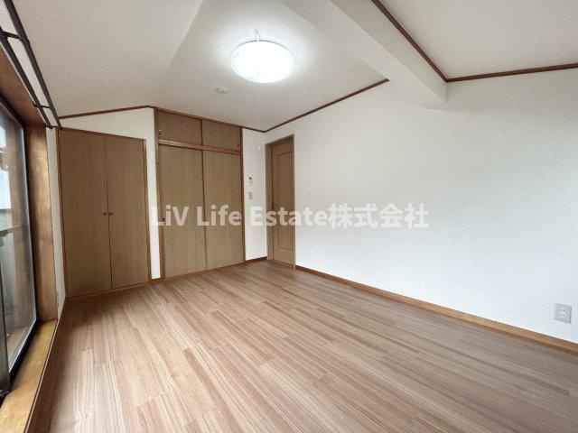 廻田町3丁目貸家