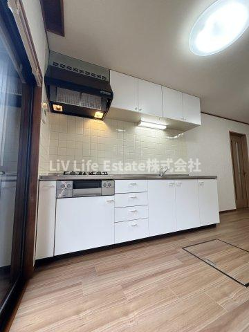 廻田町3丁目貸家のキッチン