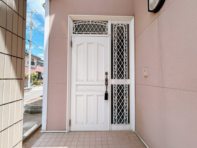 中古戸建　郡山市喜久田町字前北原　富田東小・富田中の玄関|【リフォーム前】