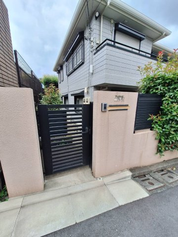 ヴィラ田園調布３丁目のエントランス|2Fエントランス