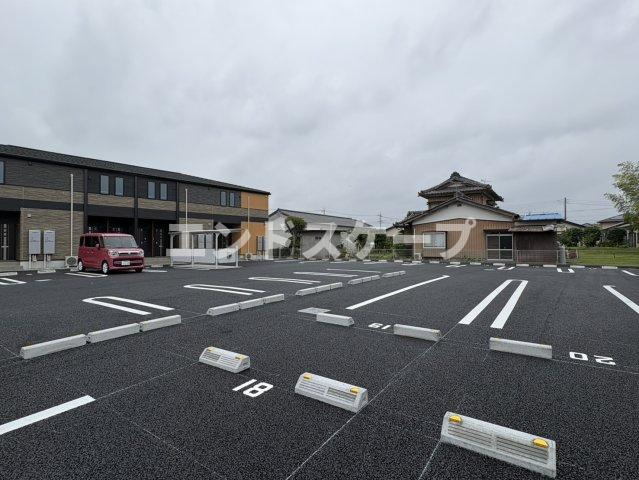 カファーラ・Ｎの駐車場|高崎、前橋のお部屋探しはエンドスケープまで！お客様の理想お聞かせ下さい♪