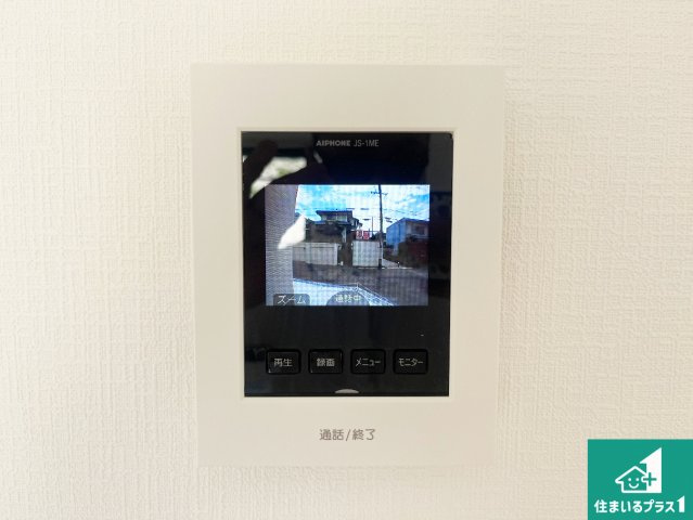 神戸市須磨区竜が台　新築一戸建ての防犯設備|カラーモニターインターホン！声だけでなく来訪者の姿や顔がモニターで確認できるので、小さなお子様がいらっしゃるご家庭でも安心できます！