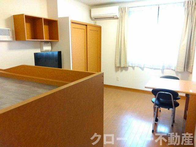 レオパレスポートビレッジの居間・リビング