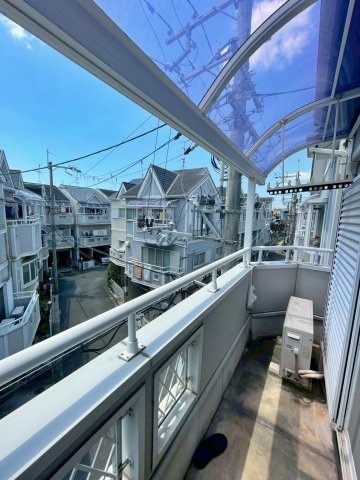 門真市巣本町のバルコニー|2面バルコニーございます！
