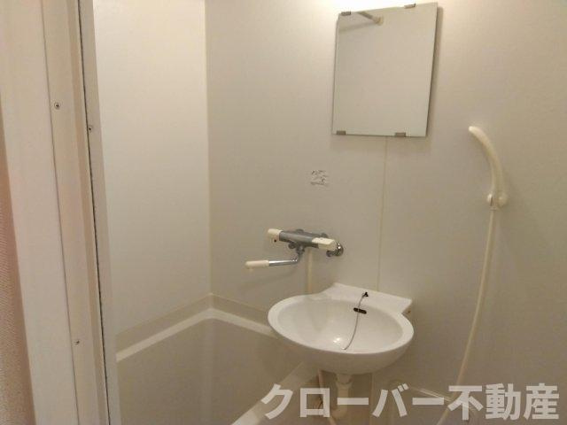 レオパレス中央町の浴室