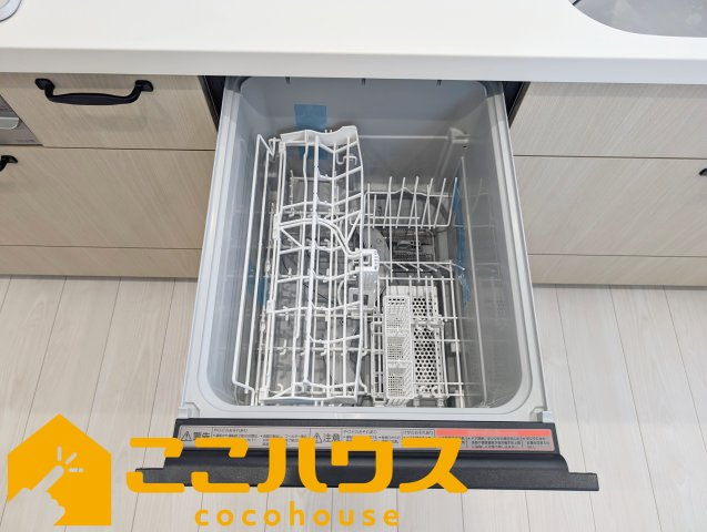 ガーデンアレイ沖縄市大里II期　中古戸建て　2号棟の設備|家事が楽になる食洗機付き