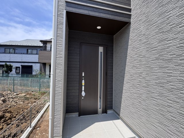 柏市酒井根６丁目新築戸建【酒井根西小学校：10分】のエントランス|エントランス