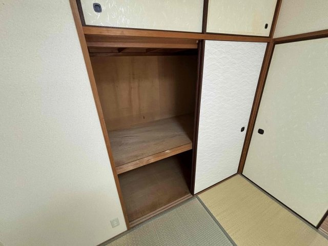朝日プラザ雲雀ヶ丘の収納