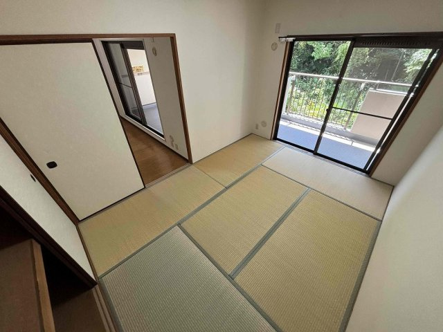 朝日プラザ雲雀ヶ丘の和室