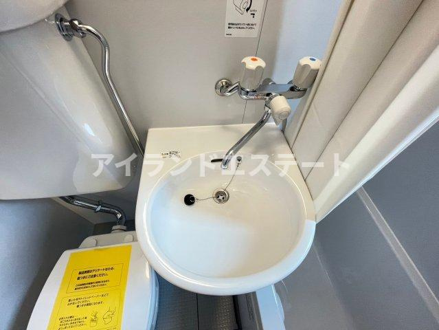ヒューゲルハイム三軒茶屋　駅近　築浅　角部屋の洗面所