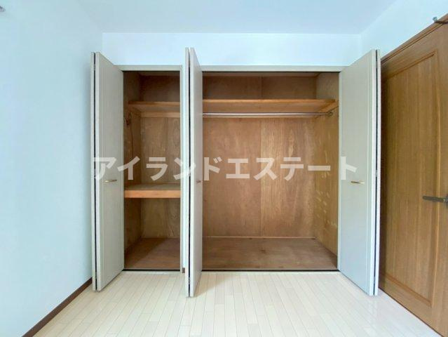 ヴィク駒沢　駅近　専用庭　角部屋の収納