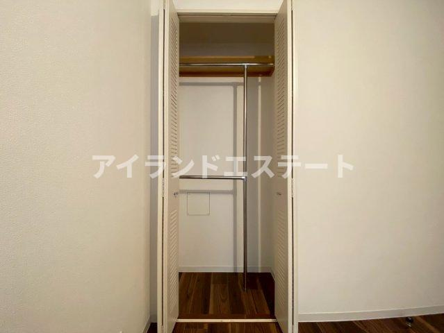 LANAI COURT CLASSIC　ファミリー向け　角部屋　オートロックの収納