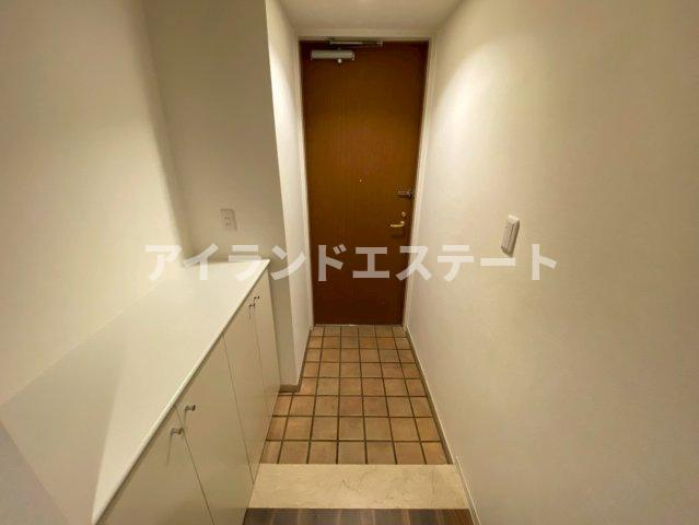 LANAI COURT CLASSIC　ファミリー向け　角部屋　オートロックの玄関