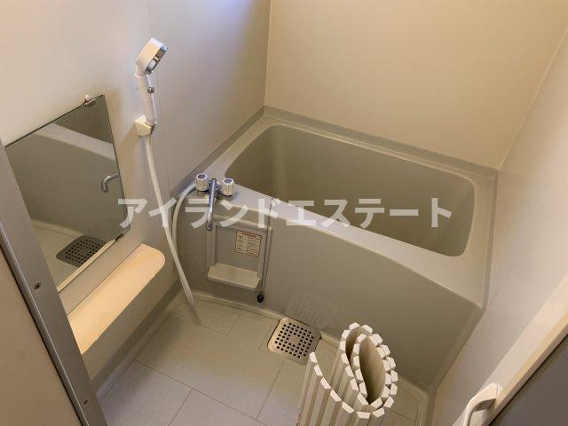 プチコンフォ　駅近　独立洗面台　角部屋の浴室