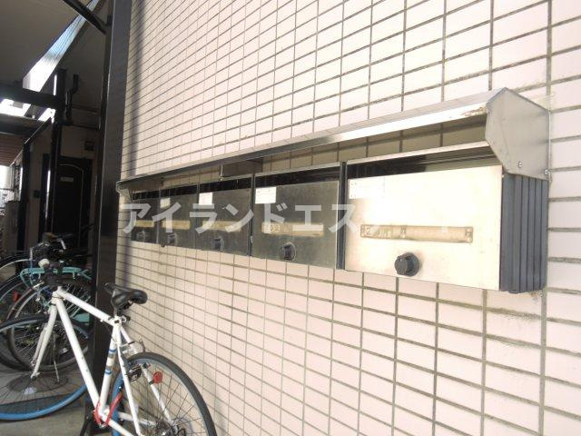 クローバーハイツ　駅近　ネット無料　最上階の設備