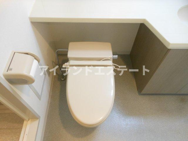 LANAI　COMFORT　15　南向き　2面採光　2人入居相談のトイレ