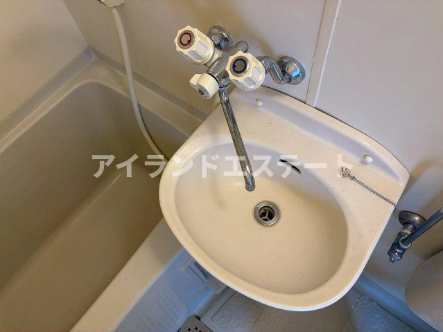 坂西荘　敷金0　礼金0　角部屋　ペット相談の洗面所