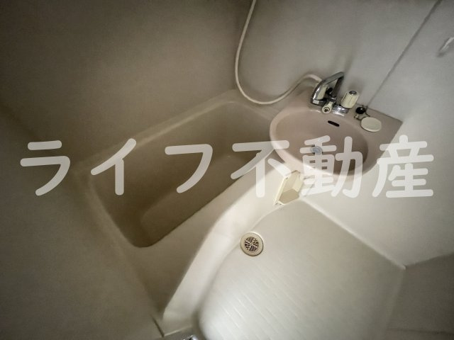エステートピアE.V.Oの浴室|コンパクトで使いやすいお風呂です