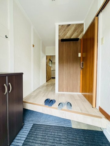 白水１丁目戸建の玄関