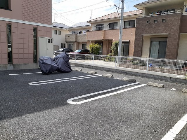 プリムローズの駐車場