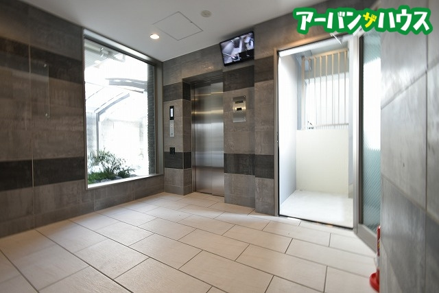 ＴＨＥ　ＭＯＤＥＲＮ　表町