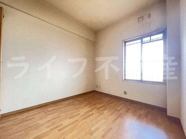 ファミーユ2002の洋室|個人の部屋や寝室として使える洋室です