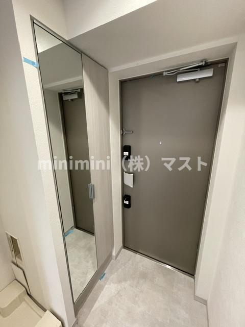 プレリス北巽駅前ラバルスの玄関