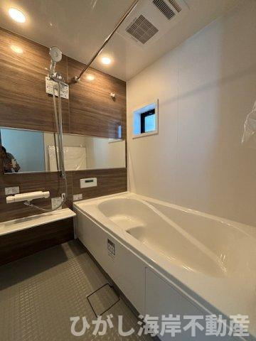 茅ケ崎市旭が丘　新築戸建　全２棟の前面道路含む現地写真|7月4日撮影　建築中　現地外観