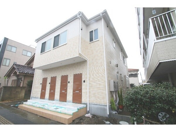 平塚市立野町のアパートの外観