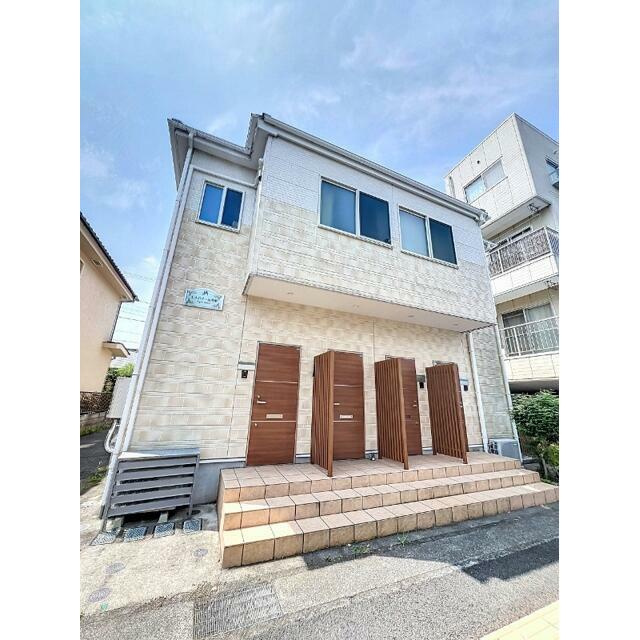 平塚市立野町のアパート