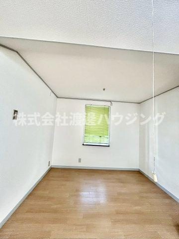 三箇6丁目一戸建のその他|窓