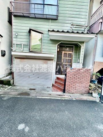 三箇6丁目一戸建のエントランス