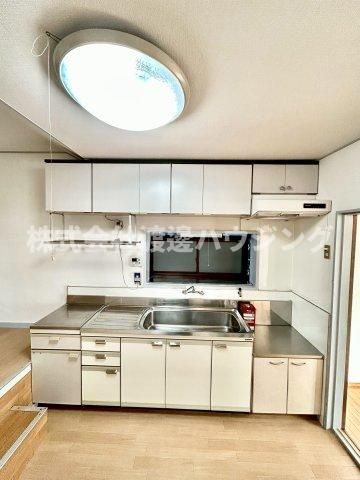 三箇6丁目一戸建のキッチン