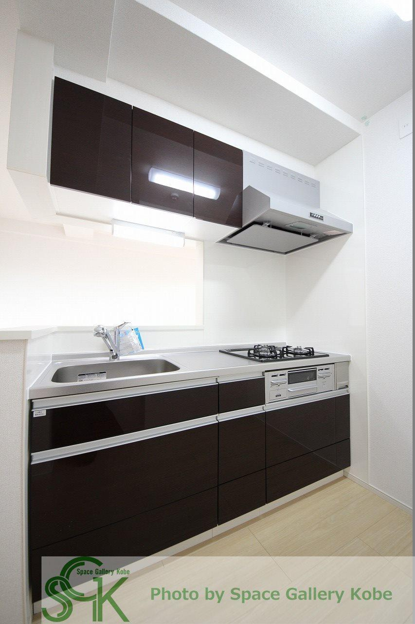 ヒルズ赤羽のキッチン|※お部屋により仕様が異なる場合があります。