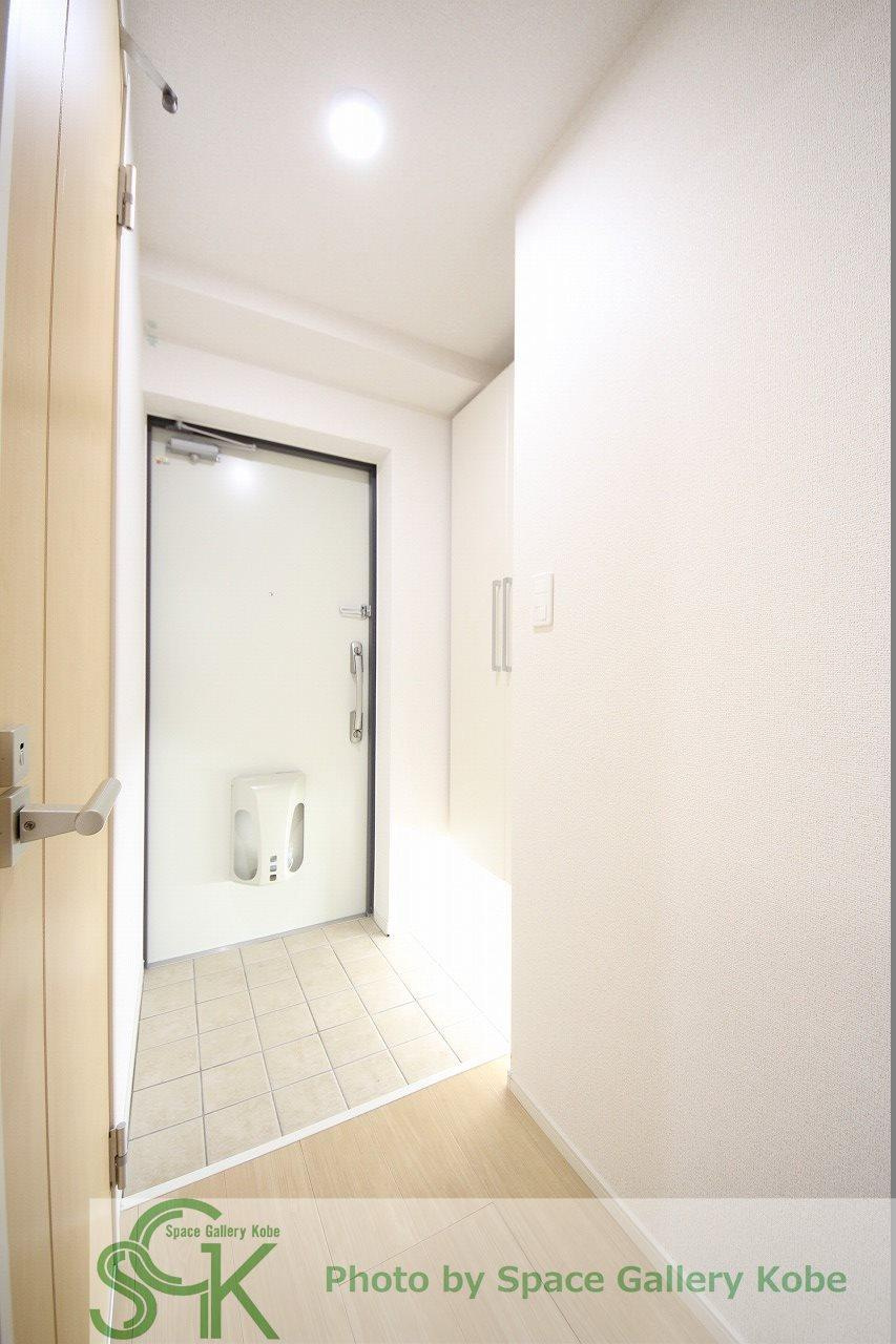 ヒルズ赤羽の玄関|※お部屋により仕様が異なる場合があります。